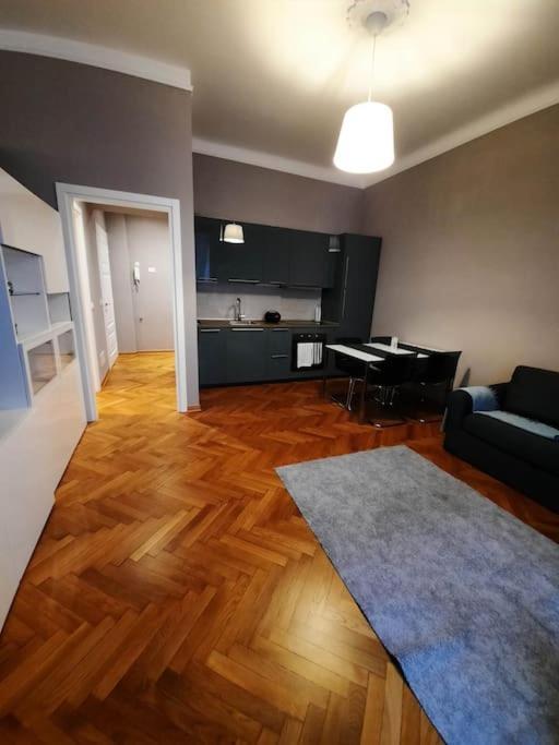 Residence Montanelli Trieste Camera foto